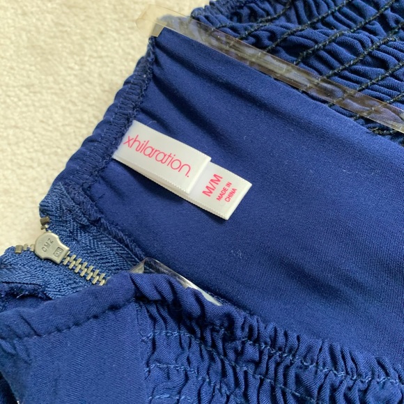 Summer dress halter cool and airy medium light - Picture 5 of 5